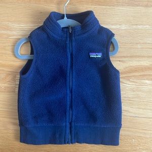 Patagonia Baby Synchilla Fleece Vest, navy (12-18 months)